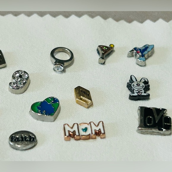 12 Origami Owl Charms & FREE Living Locket Bracelet - Picture 8 of 8